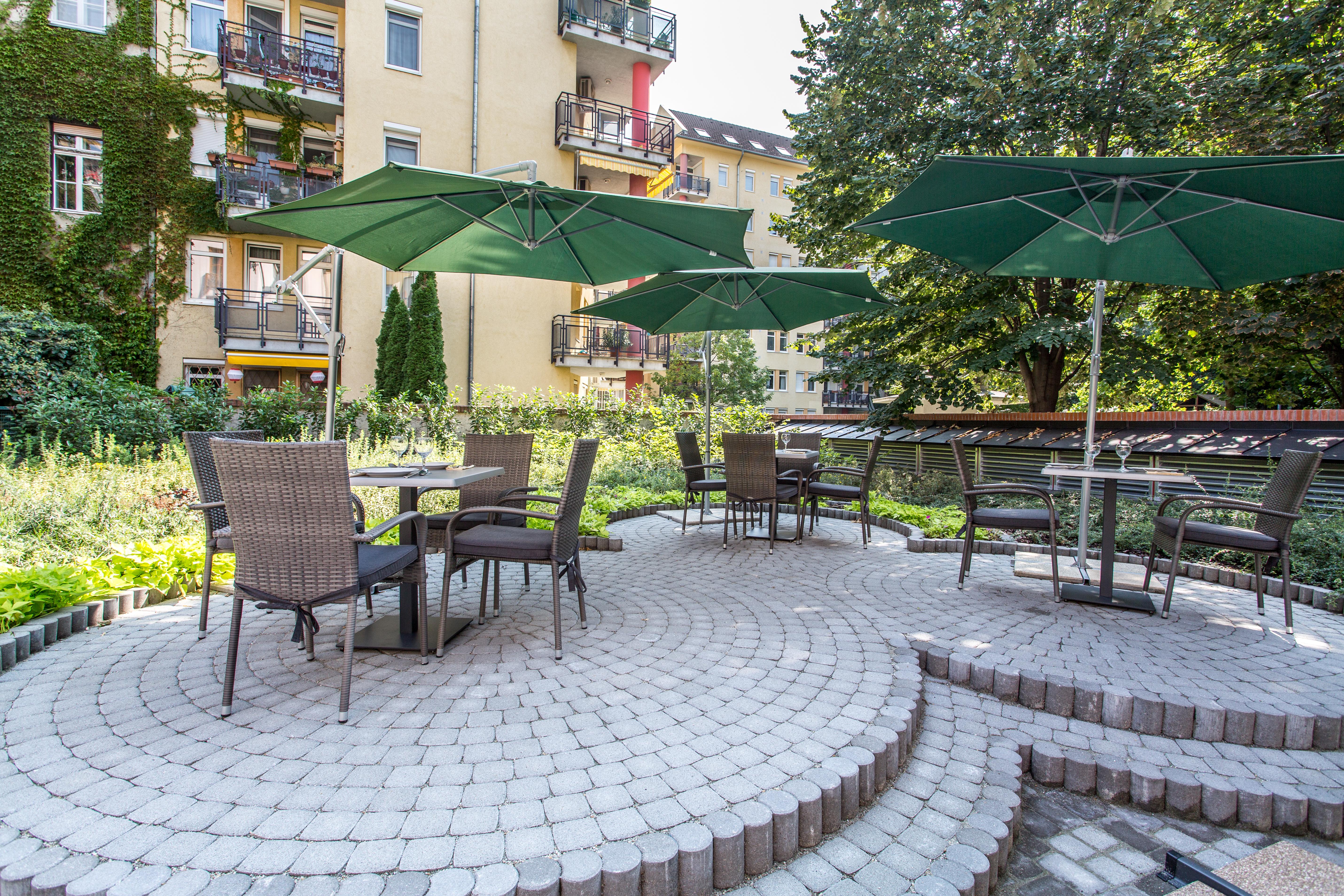 Corvin Hotel Budapest - Sissi-Flügel Exterior foto