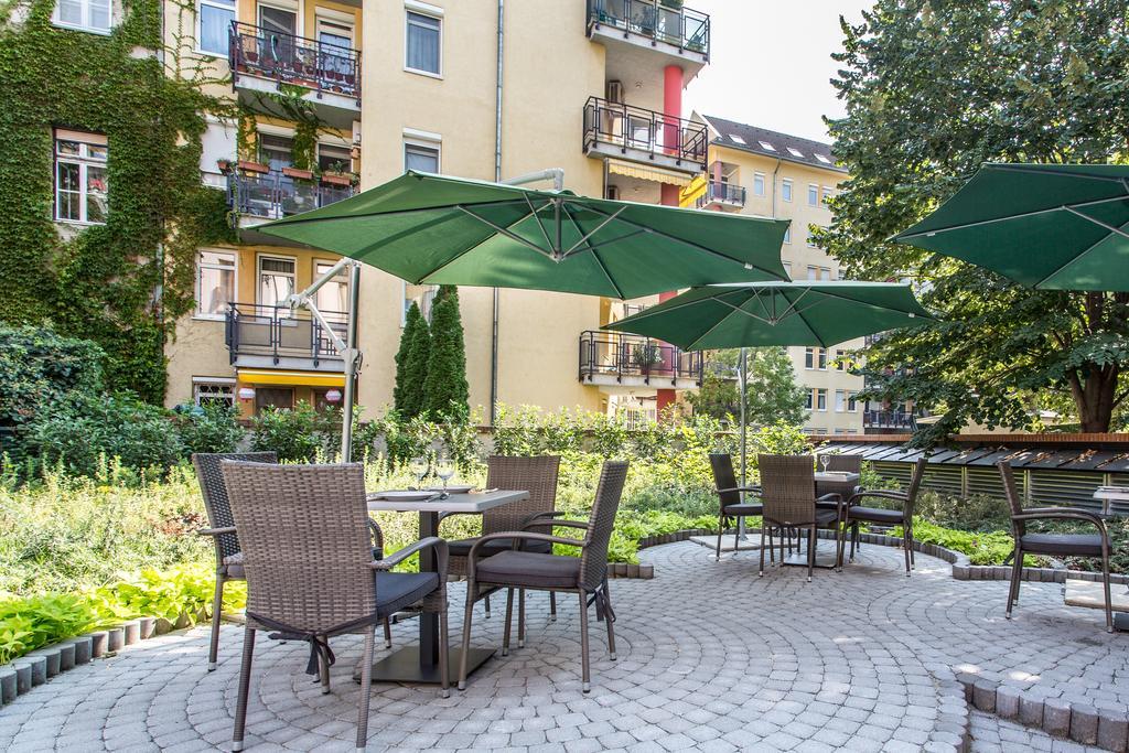 Corvin Hotel Budapest - Sissi-Flügel Exterior foto